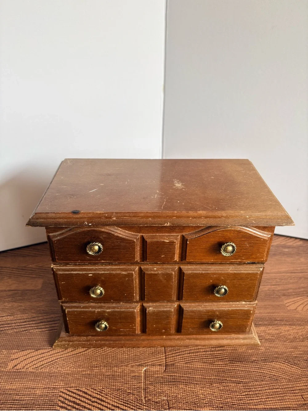 Vintage compact wooden